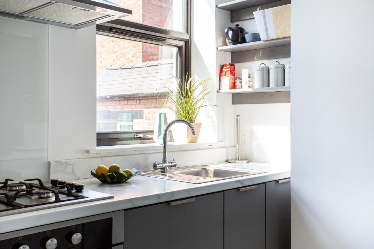 Modern Luxury Apartment, Sleeps 6, Best Location Belfast Dış mekan fotoğraf